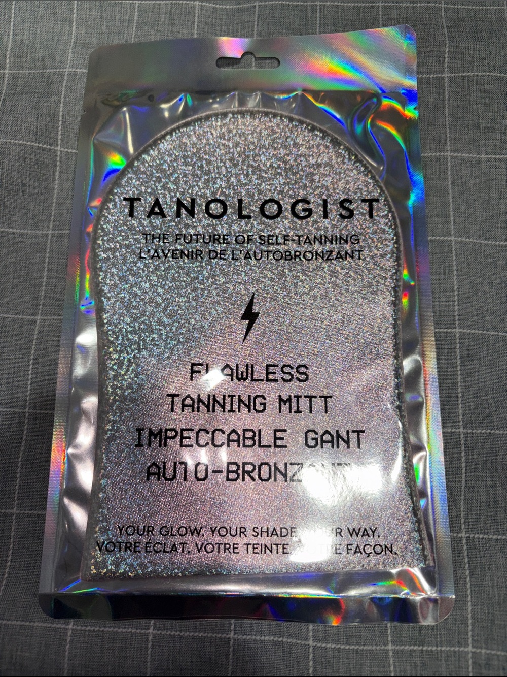 Tanologist Flawless Tanning Mitt - Silver Glitter